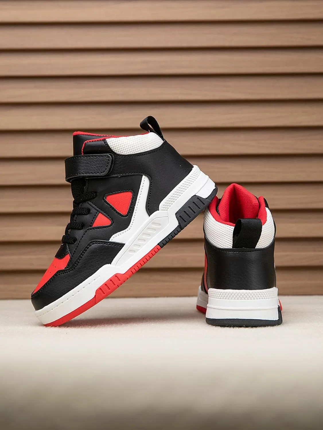 Boys Girls Outdoor Sports Board Shoes with Leather Upper, Breathable and Comfortable with Soft Padded Neck, Fashionable Retro Street Style, Basketball Shoes Suitable for All Seasons