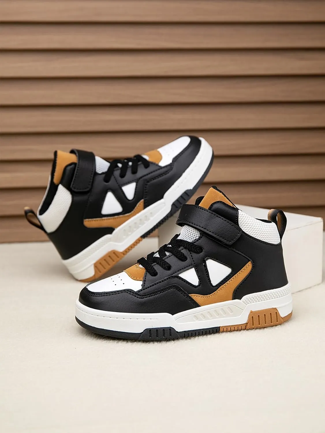 Boys Girls Outdoor Sports Board Shoes with Leather Upper, Breathable and Comfortable with Soft Padded Neck, Fashionable Retro Street Style, Basketball Shoes Suitable for All Seasons