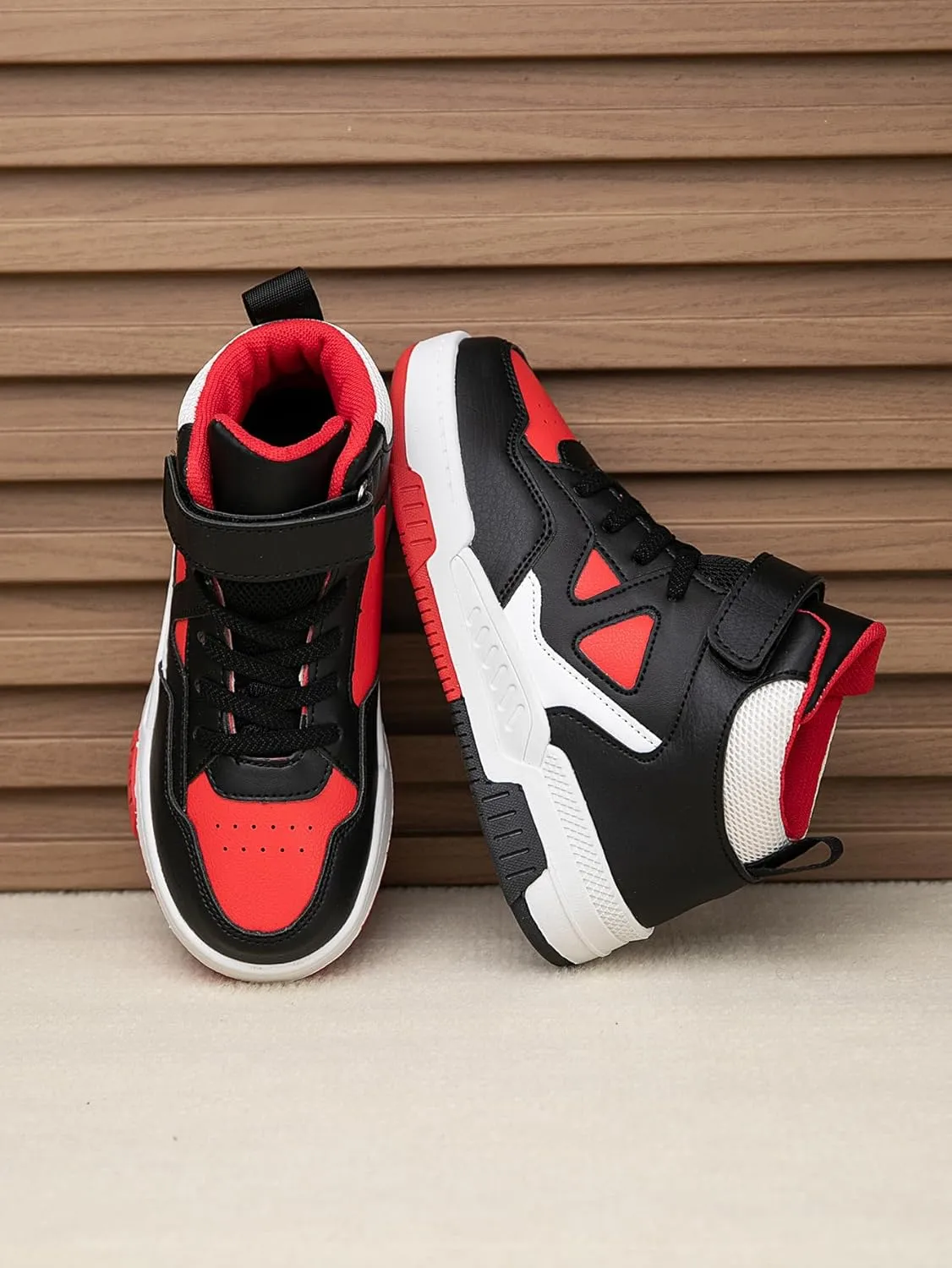 Boys Girls Outdoor Sports Board Shoes with Leather Upper, Breathable and Comfortable with Soft Padded Neck, Fashionable Retro Street Style, Basketball Shoes Suitable for All Seasons