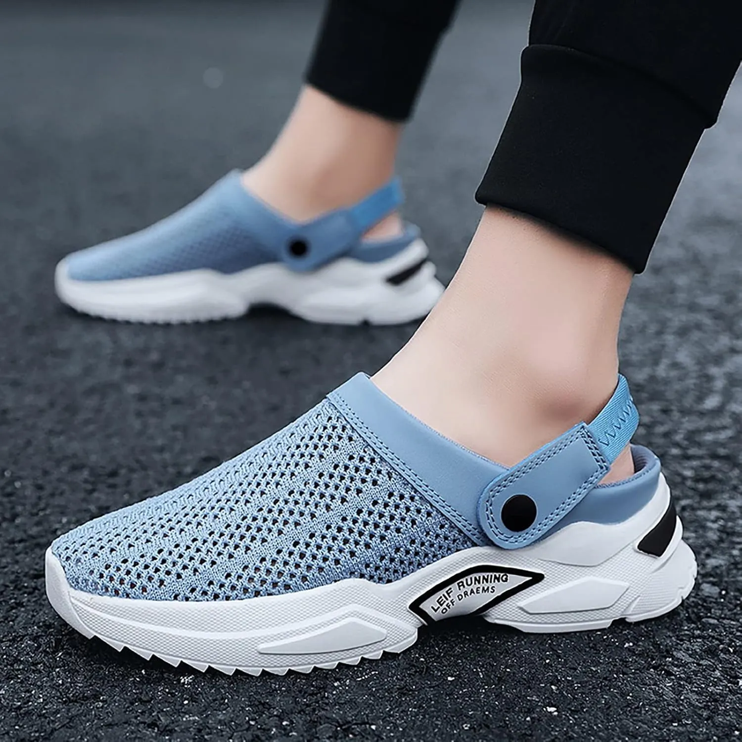 Breathable Slip on Shoes for Men Lightweight Breathable Walking Shoe Gym Tennis Business Casual Versatile Shoes