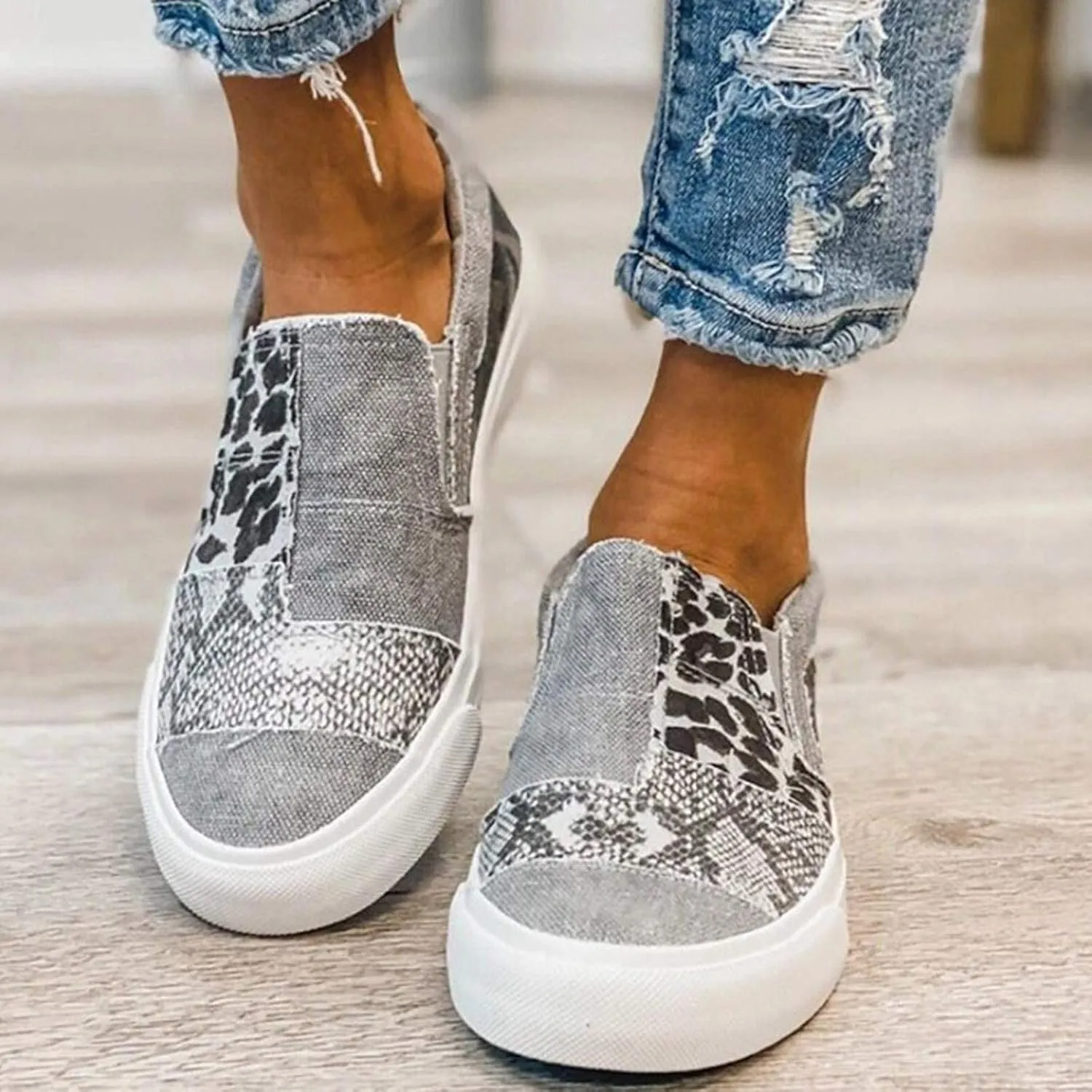 Casual Shoes for Women Summer Lightweight Snakeskin Stitching Flat Canvas Shoes Comfortable Round Toe Slip On Low Cut Sneakers Fashion Color Block Flat Shoe