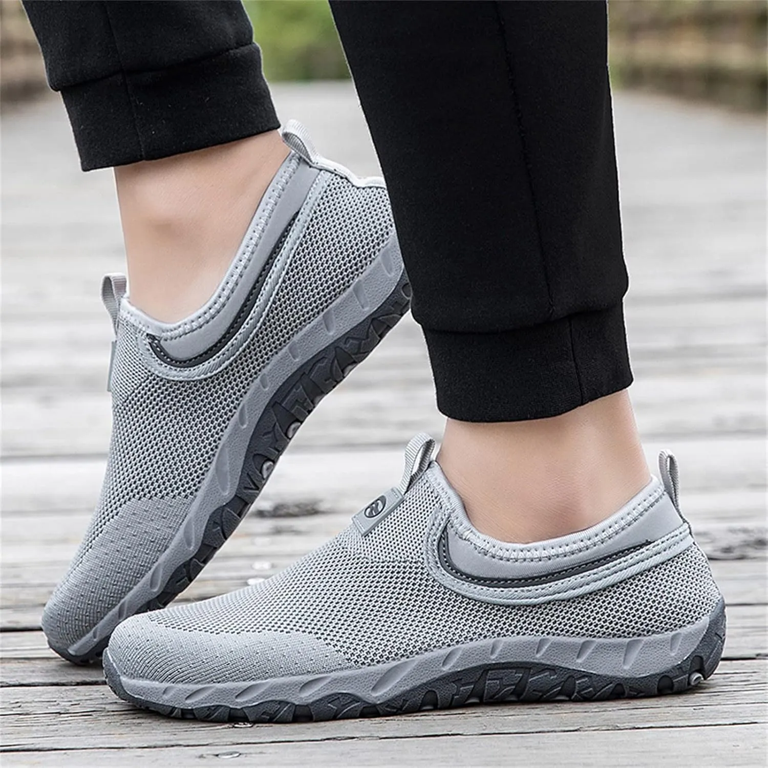 Fashion Sneakers Shoes Couples' Men's New Spring Flying Knit Slip On Casual Sports Shoes for Middle and Elderly
