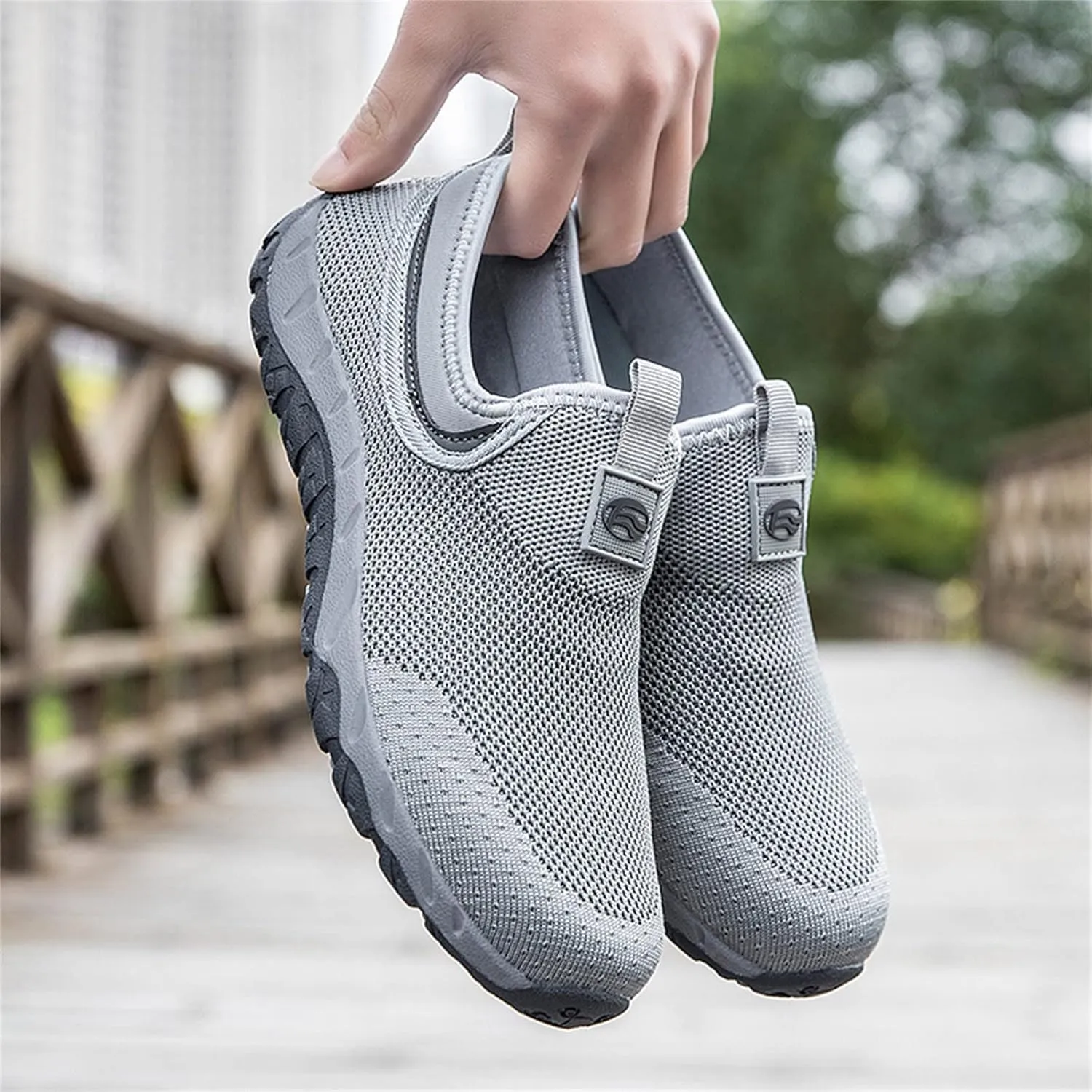 Fashion Sneakers Shoes Couples' Men's New Spring Flying Knit Slip On Casual Sports Shoes for Middle and Elderly