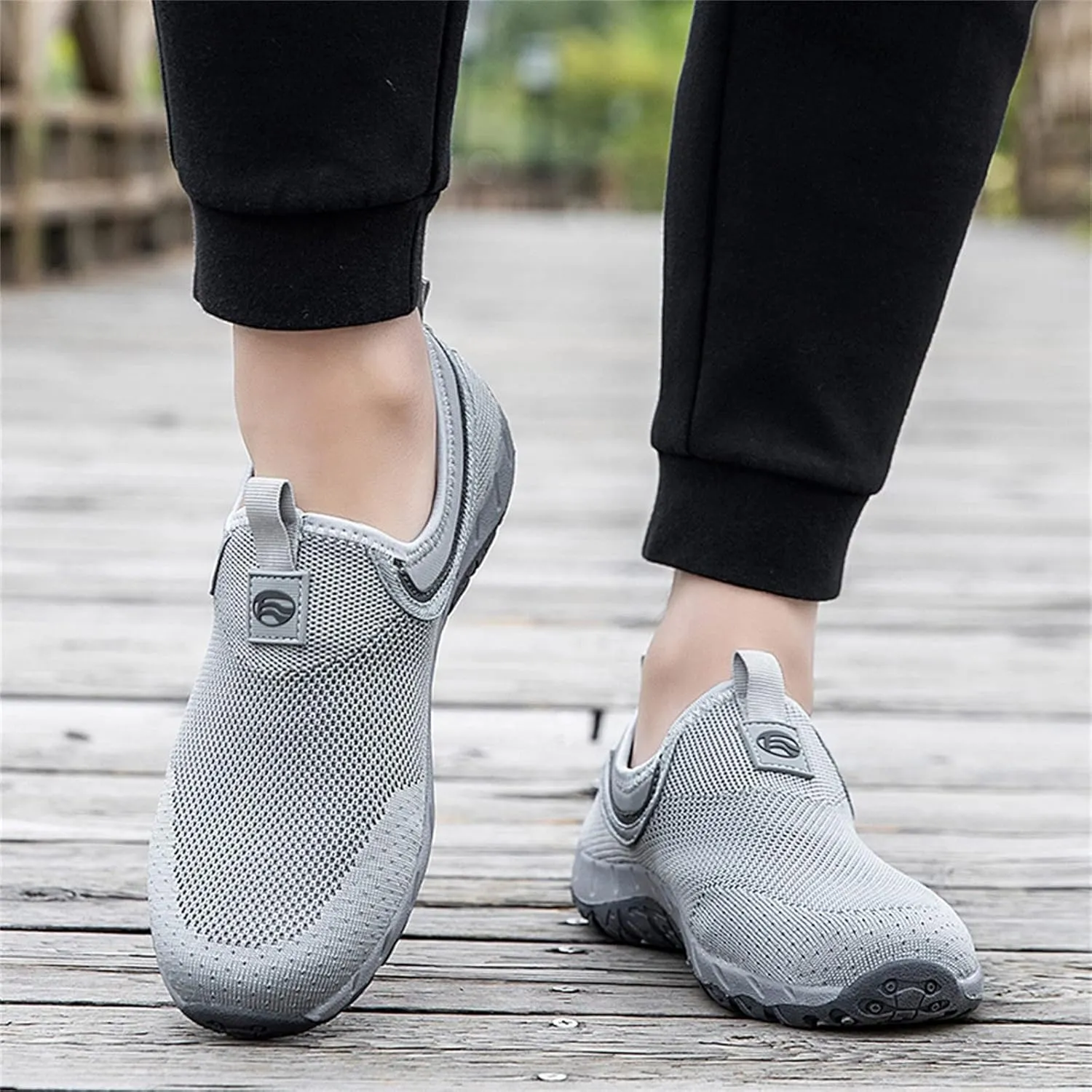 Fashion Sneakers Shoes Couples' Men's New Spring Flying Knit Slip On Casual Sports Shoes for Middle and Elderly