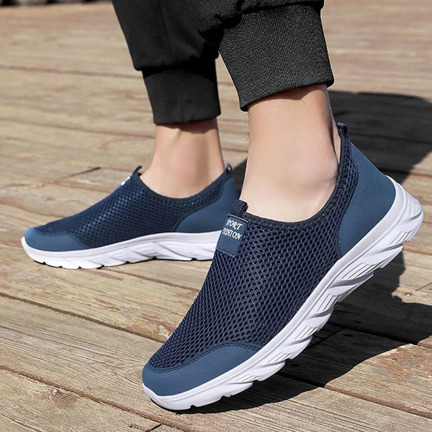 Men's Breathable Barefoot Shoes Lightweight Breathable Walking Shoe Gym Tennis Convenient Elderly Slip on Shoes