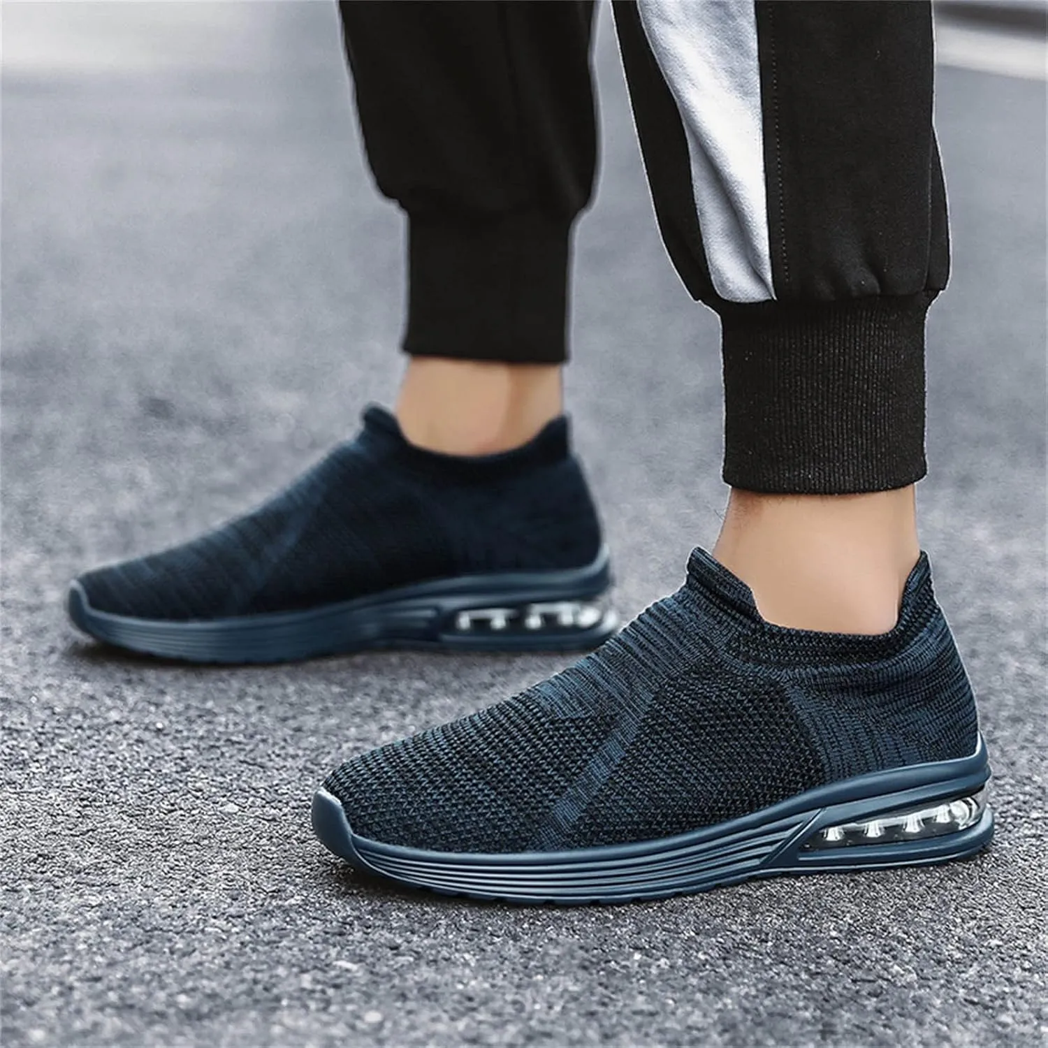 Men's Breathable Mesh Running Shoes Casual Sneaker Mesh Breathable Walking Shoe Convenient Elderly Slip on Shoes