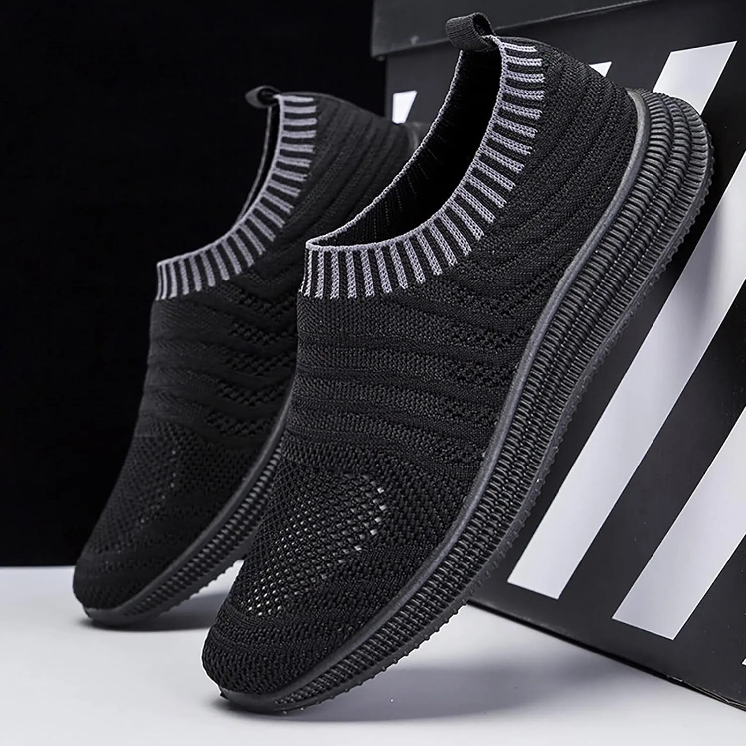 Men's Casual Shoes 2025 Spring and Summer New Fly Woven Mesh Breathable Fashion Daily Walking Simple Lazy Slip on Sneaker Shoes Men All Day Comfort Black Sneakers