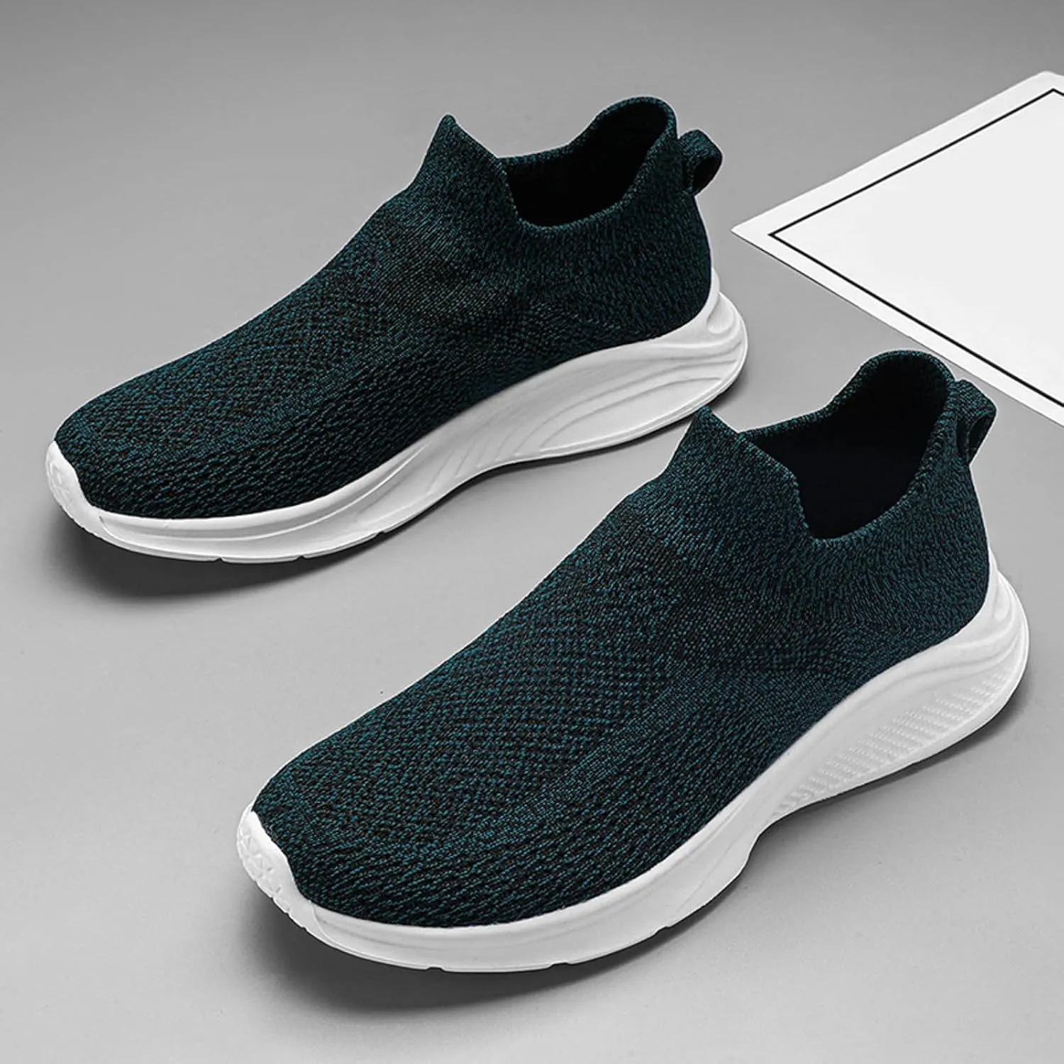 Men's City Streetwear Slip on Walking Shoes Breathable Mesh Lightweight Fashionable Design with Arch Support for All-Day Comfort Thick Sole in Walking & Casual Outings for Men
