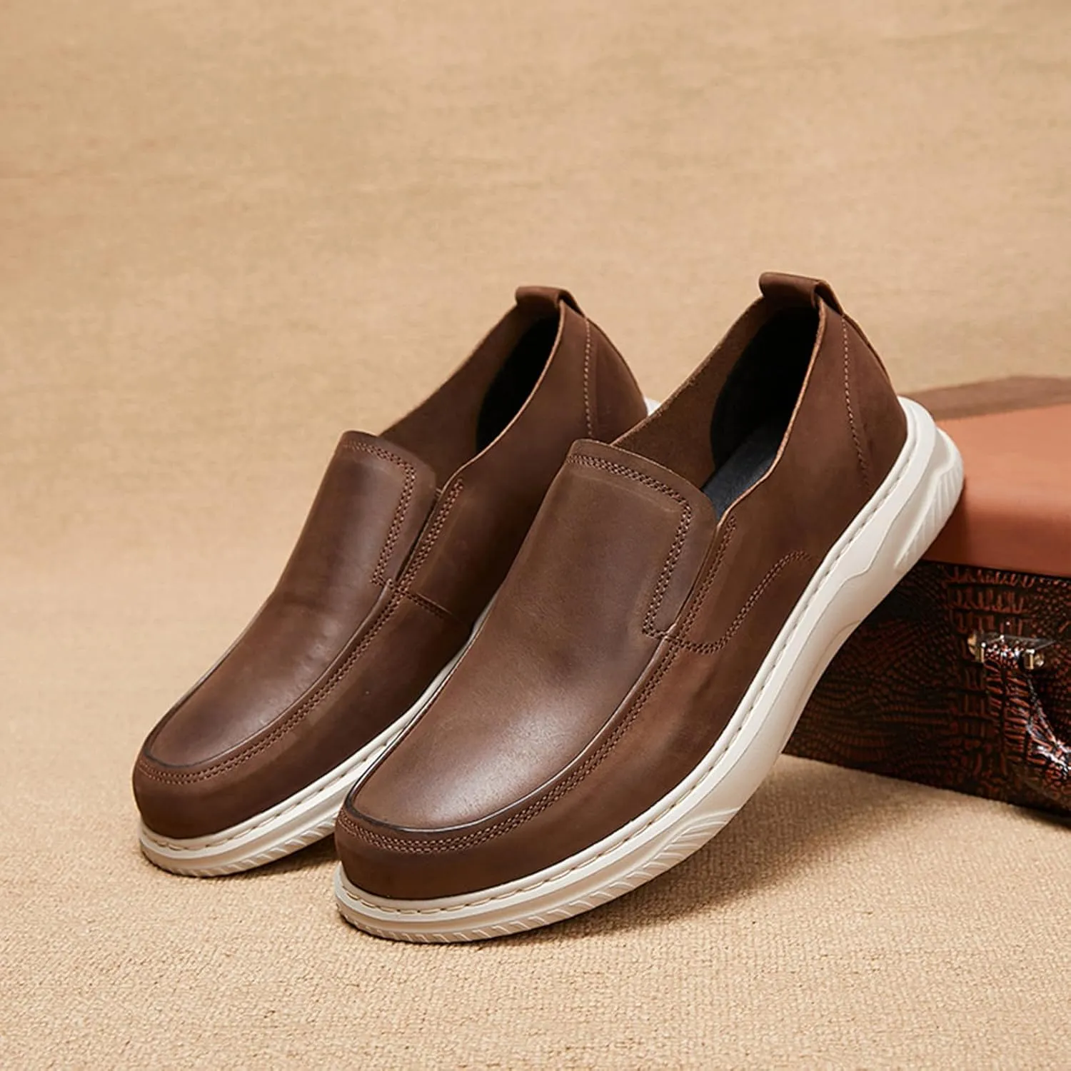 Mens Genuine Leather Round Toe Fashion Loafers Lightweight Comfortable Slip On Outdoor Casual Driving Work Shoes for Men