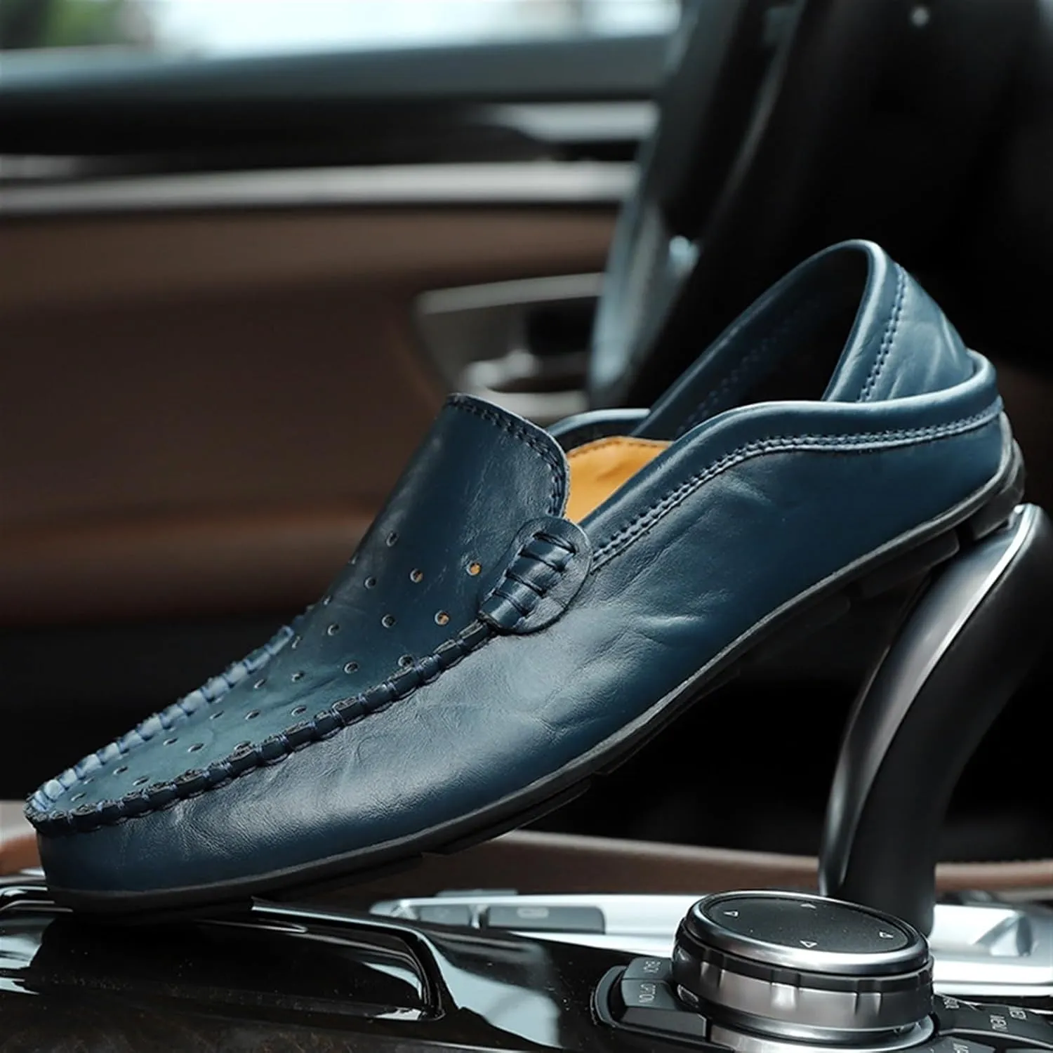 Men's Lightweight Leather Loafers – Breathable Driving Shoes with Flexible Anti-Slip Flat Heel, Classic Slip-Ons for Prom and Casual Wear
