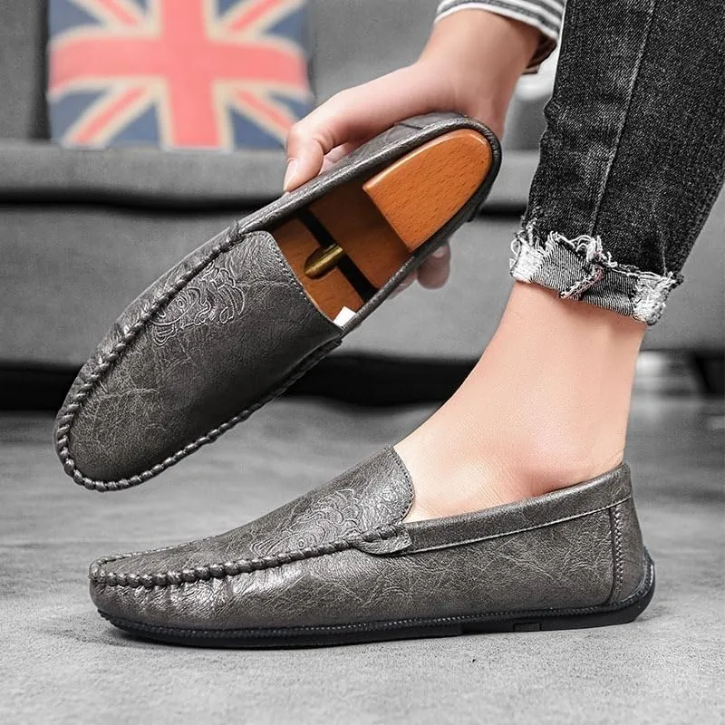 Men's Vegan Leather Loafers with Floral Pattern - Round Toe Flat Heel Flexible Slip-Resistant Driving Shoes for Casual Wear and Prom