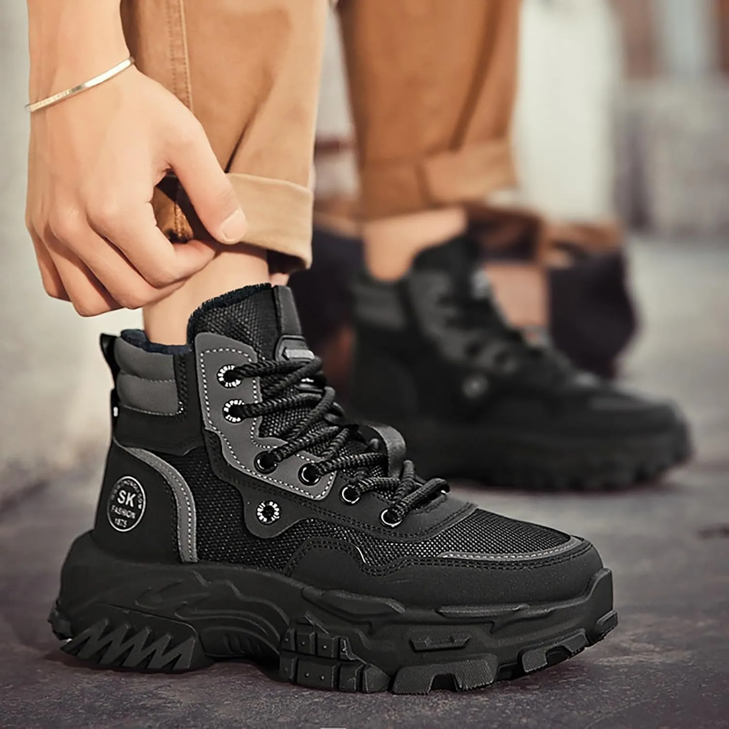 Mens Work Boots Waterproof Hiking Sneakers Warm Fur Lined Safety Toe Shoes for Women Food Service Waterproof Outdoor Shoes Lightweight Anti Slip Hike Grounded Footwear