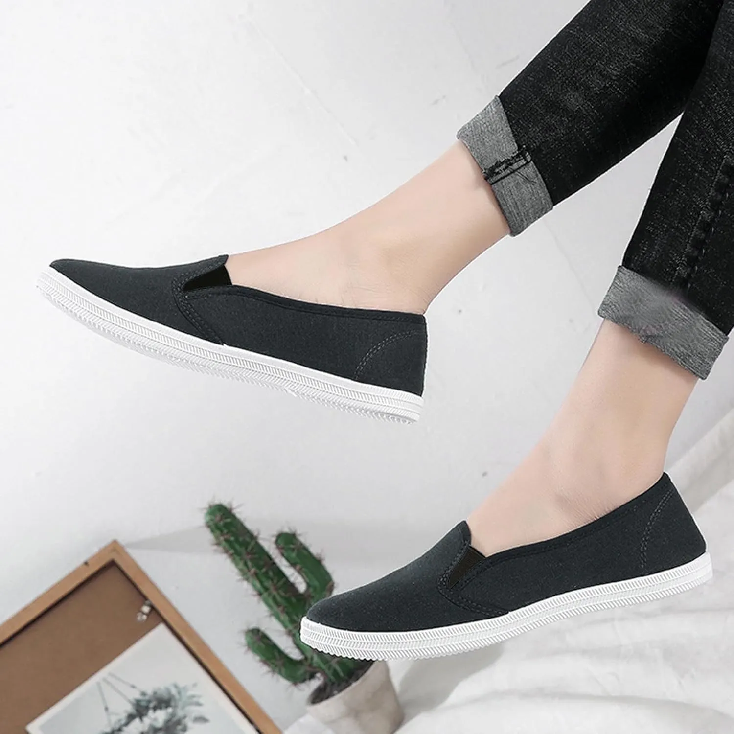 Non Slip Work Shoes Women Cute Women Loafers Round Toe Slip On CasualComfortable and Soft Lightweight Christmas Dress Shoes for Women Boat Shoes Men