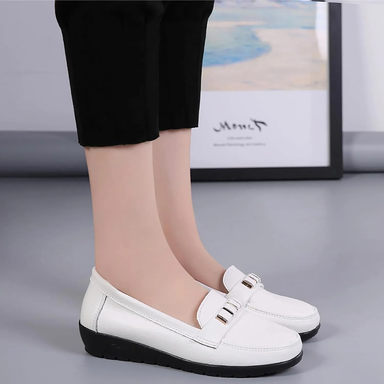 Sunporx Women's Comfort Leather Loafer Driving Moccasins Shoe with Arch Support Walking Office Breathable