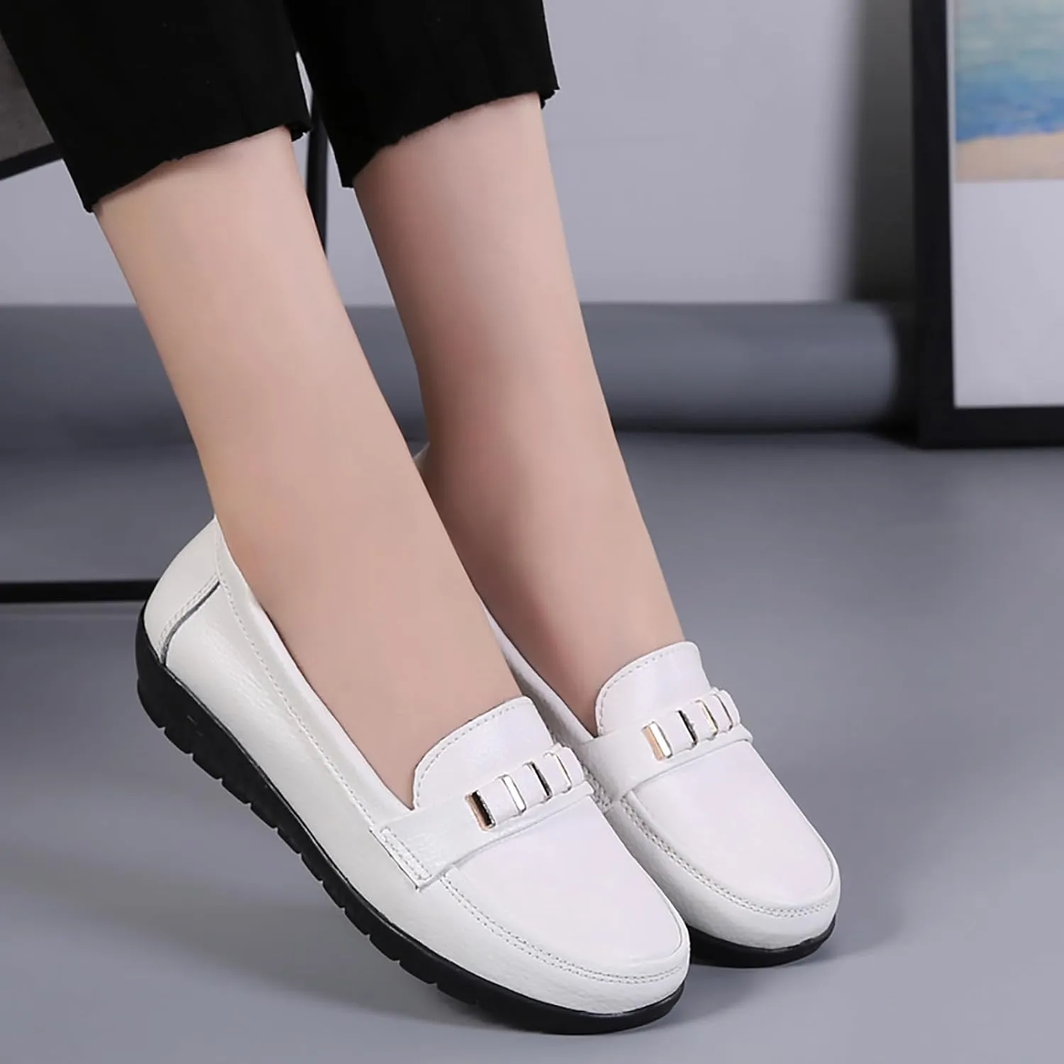 Sunporx Women's Comfort Leather Loafer Driving Moccasins Shoe with Arch Support Walking Office Breathable