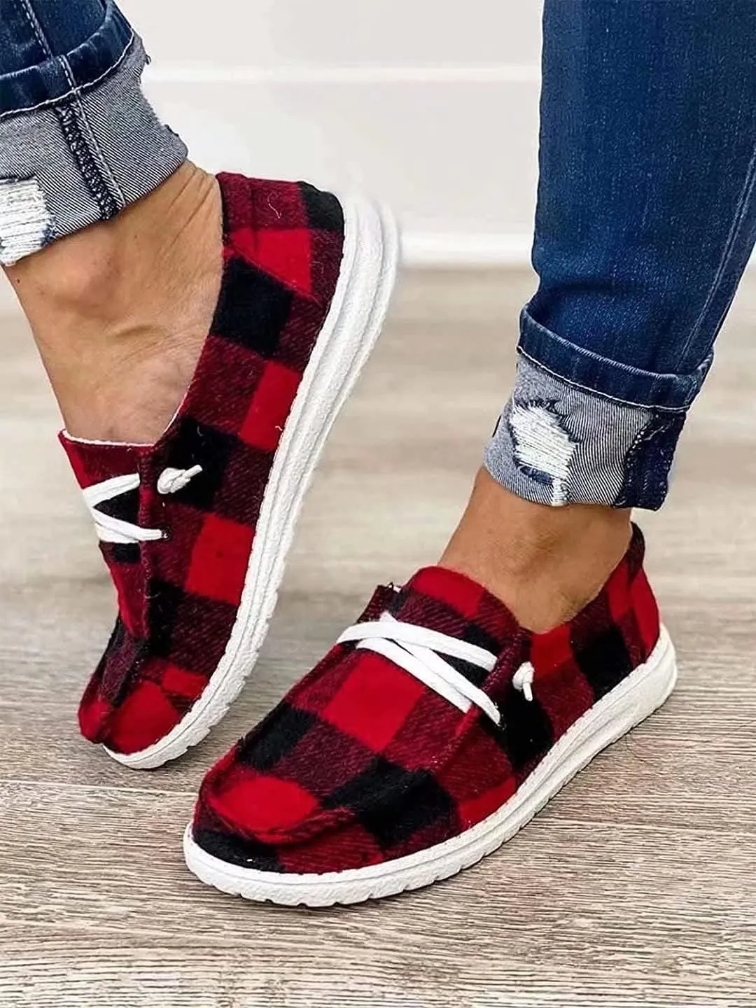 Womens Buffalo Plaid Slip On Shoes Lace Up Canvas Sneakers Flats Casual Walking Shoes for Women Christmas Ladies Driving Loafers Red