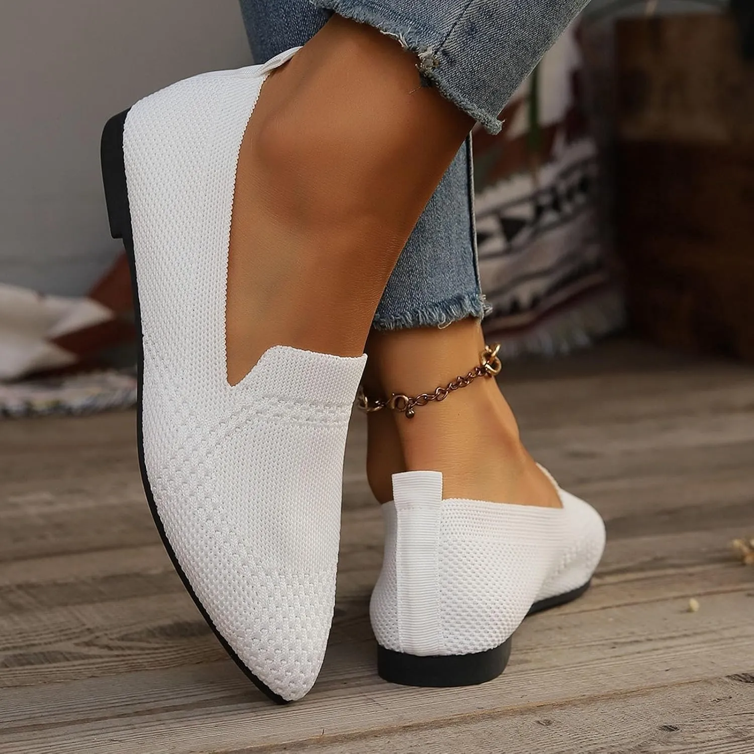 Women's Slip On Ballet Flats Low Top Pointed Toe Loafers Breathable Solid Shoes Comfortable Walking Loafers