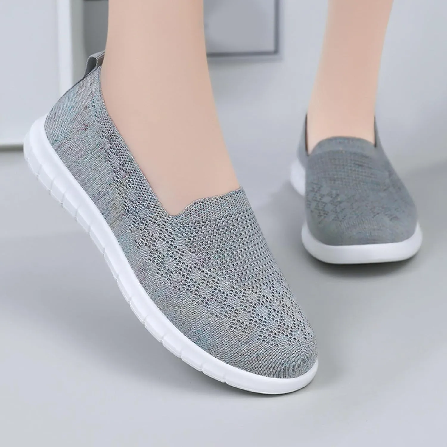 Women's Slip On Casual Shoes Fashion Simple Breathable Shoes Cushioned Walking Driving Shoes Elderly Shoes