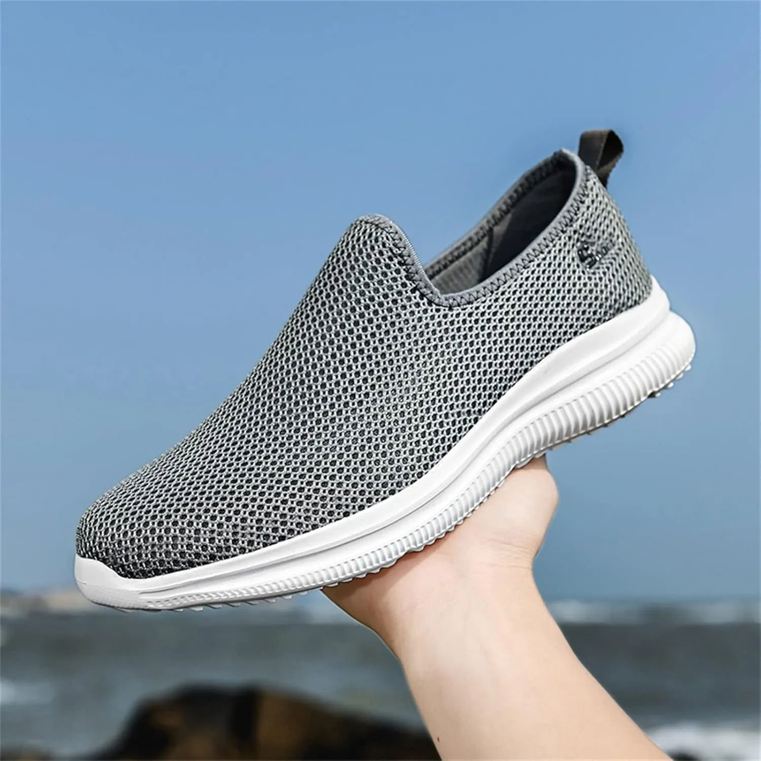 Women's Slip on Shoes Canvas Sneakers Loafers Non Slip Running Shoes for Men Wide Feet Casual Slip On Shoes Brown Sneakers Steel Toe Tennis Shoe Cross Trainer Shoe
