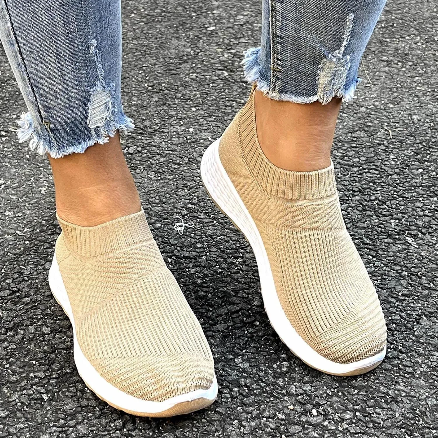 Womens Slip on Sneakers Lightweight Walking Tennis Shoes Women's Sneakers Yoga or Tennis or Running Sneakers